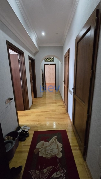 Aylıq Kirayə 2 otaqlı Yeni Tikili bina evi  85m², Bakı