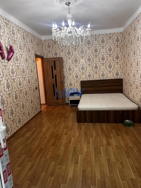 Aylıq Kirayə 1 otaqlı Köhnə Tikili bina evi  48m², Bakı