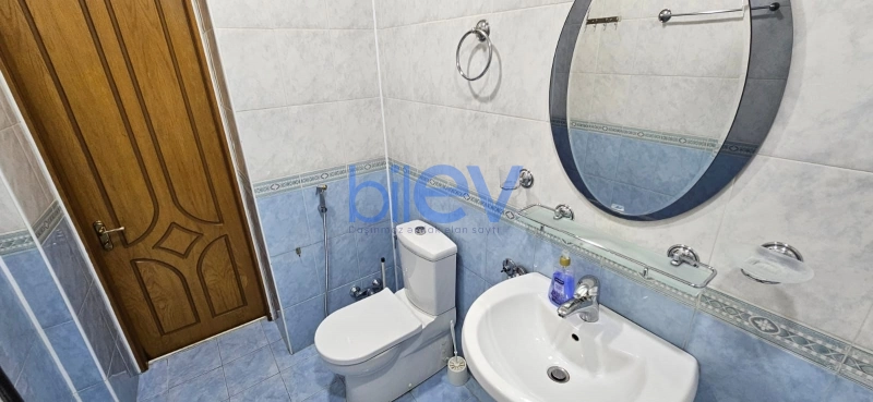 Aylıq Kirayə 2 otaqlı Köhnə Tikili bina evi  70m², Bakı