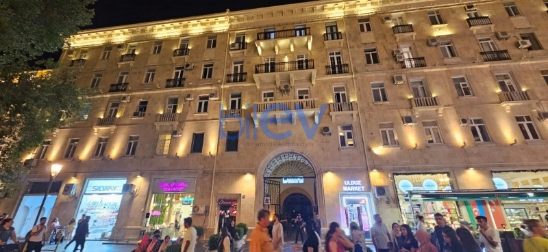 Aylıq Kirayə 2 otaqlı Köhnə Tikili bina evi  70m², Bakı
