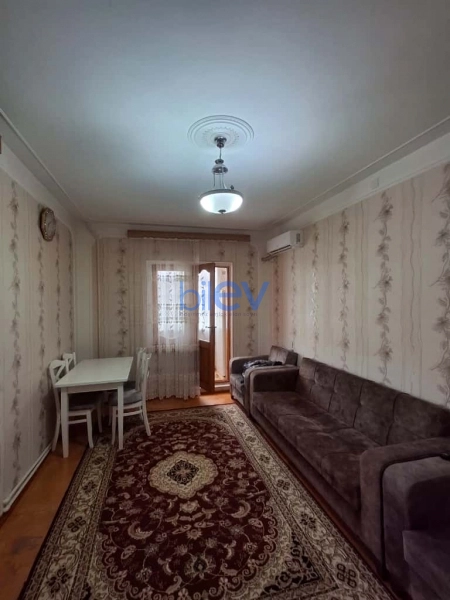 Aylıq Kirayə 2 otaqlı Köhnə Tikili bina evi  50m², Bakı