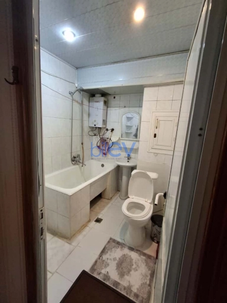 Aylıq Kirayə 2 otaqlı Köhnə Tikili bina evi  50m², Bakı