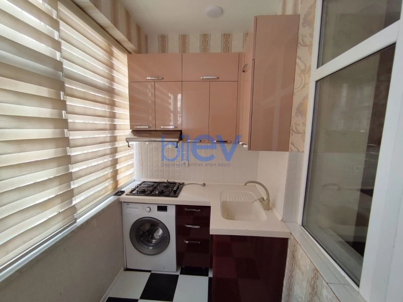 Aylıq Kirayə 3 otaqlı Yeni Tikili bina evi  90m², Bakı