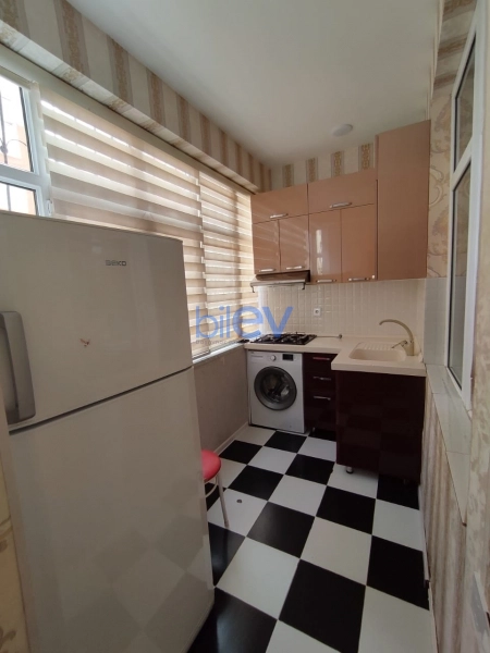 Aylıq Kirayə 3 otaqlı Yeni Tikili bina evi  90m², Bakı