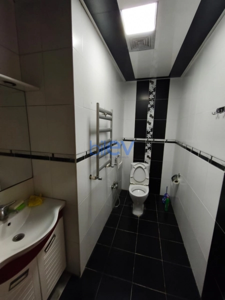 Aylıq Kirayə 3 otaqlı Yeni Tikili bina evi  90m², Bakı