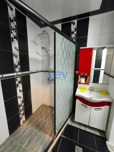 Aylıq Kirayə 3 otaqlı Yeni Tikili bina evi  90m², Bakı