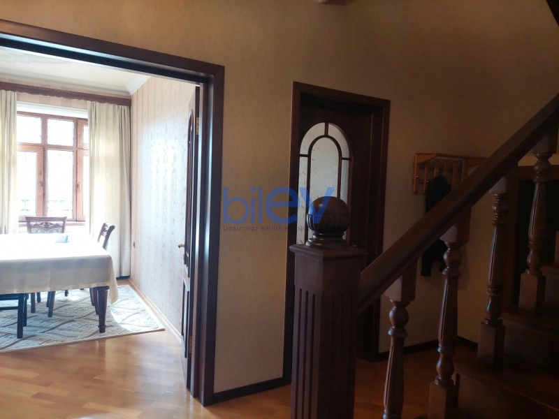 Aylıq Kirayə 6 otaqlı Həyət evi  230m², Bakı