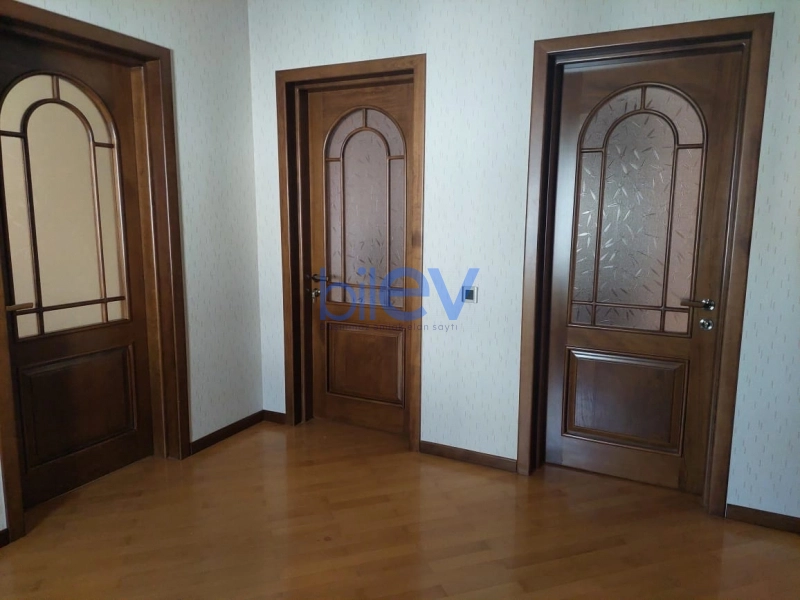 Aylıq Kirayə 6 otaqlı Həyət evi  230m², Bakı