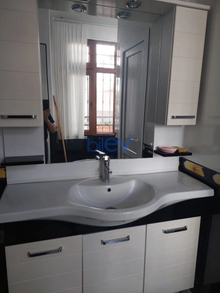 Aylıq Kirayə 6 otaqlı Həyət evi  230m², Bakı