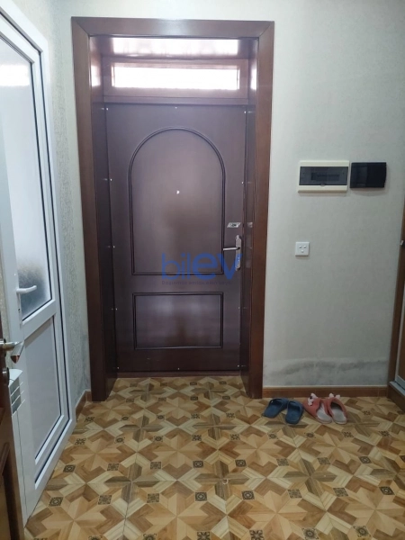 Aylıq Kirayə 6 otaqlı Həyət evi  230m², Bakı