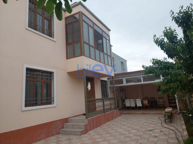 Aylıq Kirayə 6 otaqlı Həyət evi  230m², Bakı