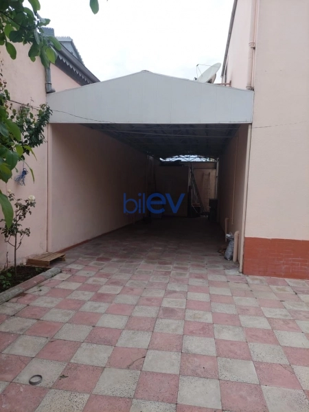 Aylıq Kirayə 6 otaqlı Həyət evi  230m², Bakı