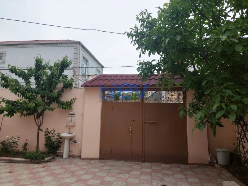 Aylıq Kirayə 6 otaqlı Həyət evi  230m², Bakı