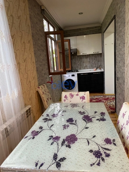 Aylıq Kirayə 2 otaqlı Köhnə Tikili bina evi  57m², Bakı