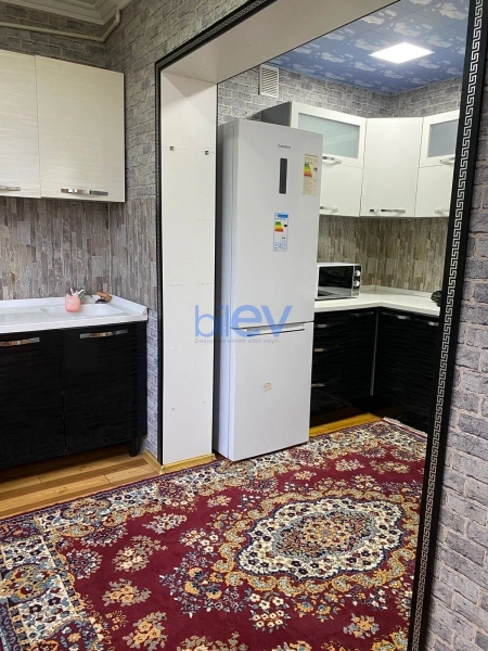 Aylıq Kirayə 2 otaqlı Köhnə Tikili bina evi  57m², Bakı