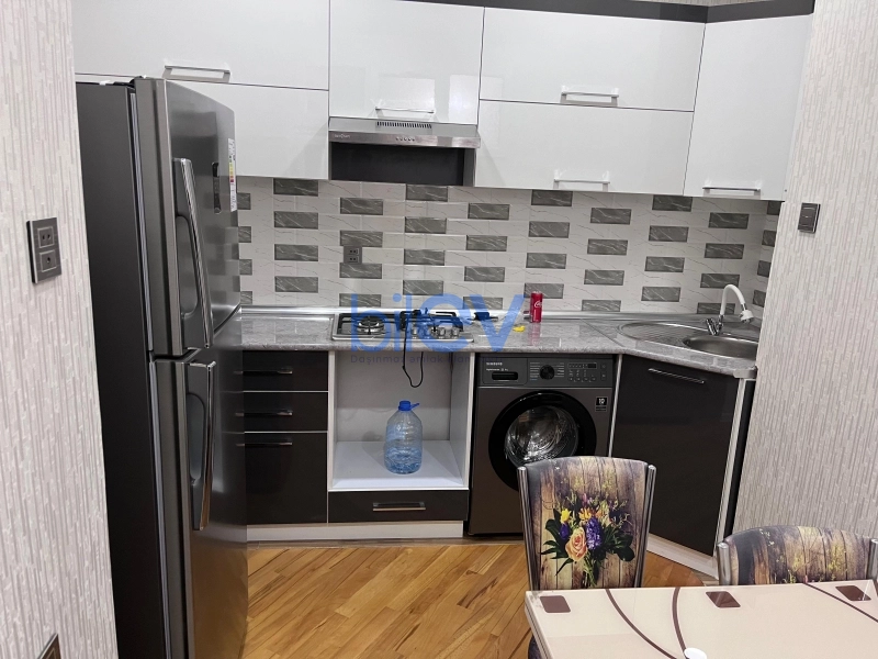 Aylıq Kirayə 3 otaqlı Yeni Tikili bina evi  116m², Bakı