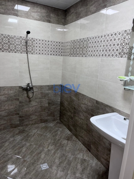 Aylıq Kirayə 3 otaqlı Yeni Tikili bina evi  116m², Bakı