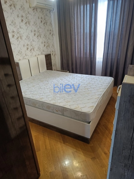 Aylıq Kirayə 3 otaqlı Köhnə Tikili bina evi  80m², Bakı