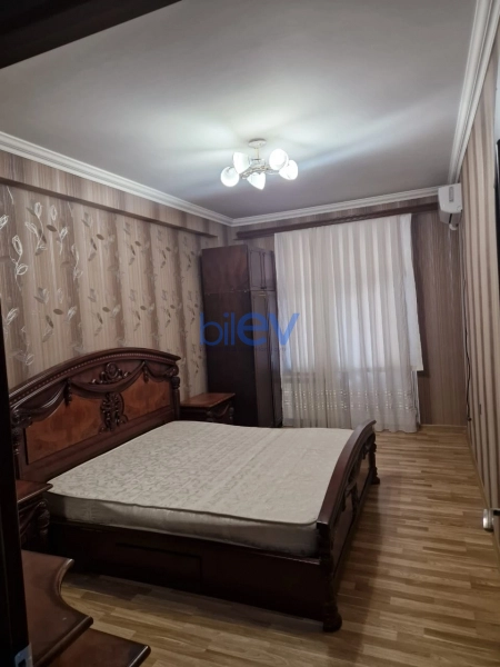 Aylıq Kirayə 2 otaqlı Yeni Tikili bina evi  77m², Bakı