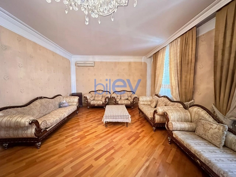 Aylıq Kirayə 10 otaqlı Həyət evi  450m², Bakı