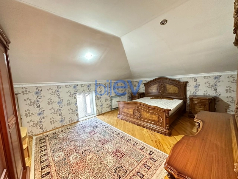 Aylıq Kirayə 10 otaqlı Həyət evi  450m², Bakı