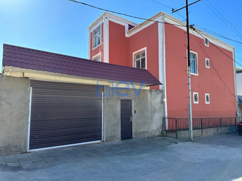 Aylıq Kirayə 10 otaqlı Həyət evi  450m², Bakı