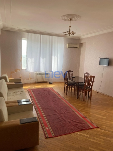 Aylıq Kirayə 2 otaqlı Yeni Tikili bina evi  92m², Bakı