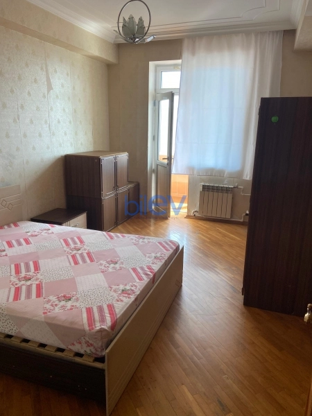 Aylıq Kirayə 2 otaqlı Yeni Tikili bina evi  92m², Bakı