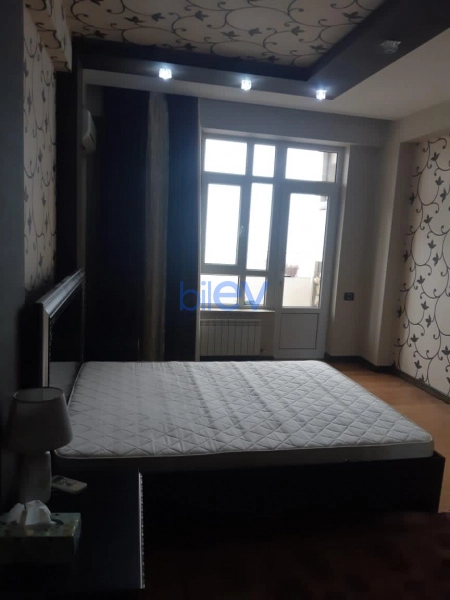 Aylıq Kirayə 2 otaqlı Yeni Tikili bina evi  85m², Bakı