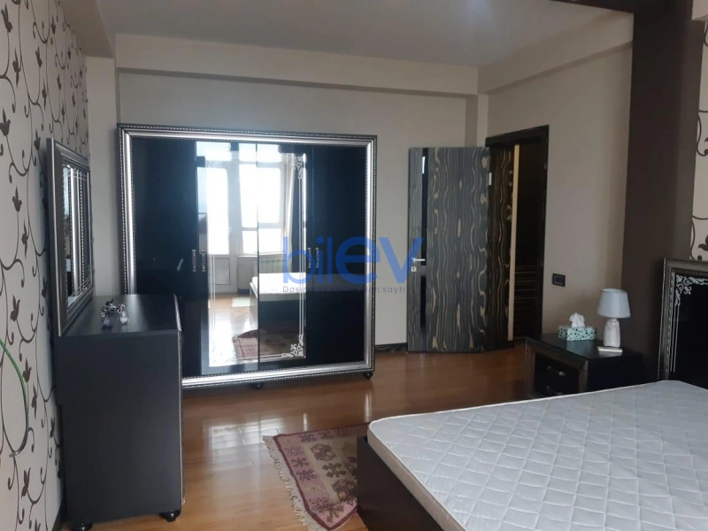 Aylıq Kirayə 2 otaqlı Yeni Tikili bina evi  85m², Bakı