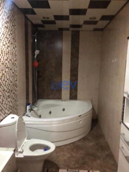 Aylıq Kirayə 2 otaqlı Yeni Tikili bina evi  85m², Bakı