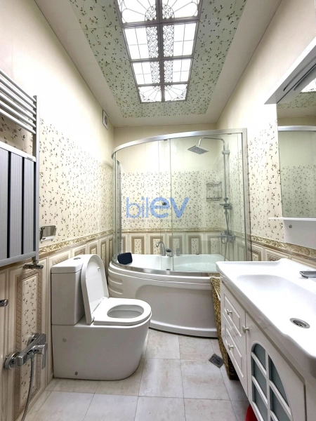 Aylıq Kirayə 3 otaqlı Yeni Tikili bina evi  100m², Bakı