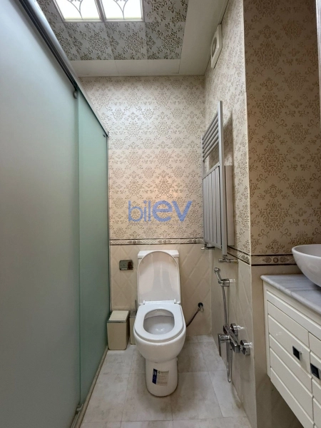 Aylıq Kirayə 3 otaqlı Yeni Tikili bina evi  100m², Bakı