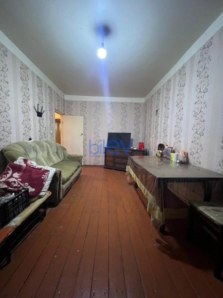 Satış 4 otaqlı Köhnə Tikili bina evi  100m², Bakı
