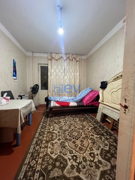 Satış 4 otaqlı Köhnə Tikili bina evi  100m², Bakı