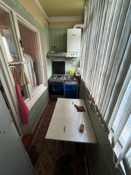 Satış 2 otaqlı Köhnə Tikili bina evi  60m², Bakı