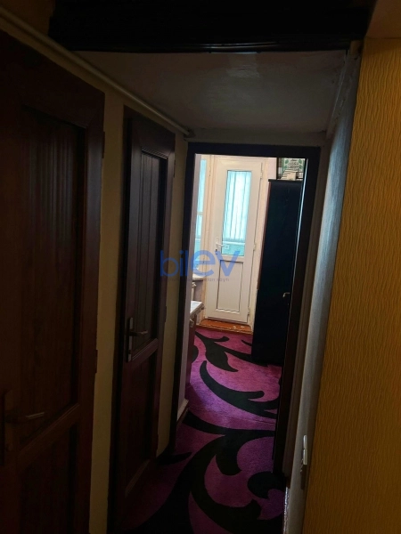 Satış 2 otaqlı Köhnə Tikili bina evi  60m², Bakı