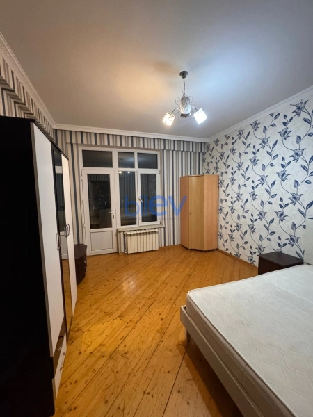 Aylıq Kirayə 2 otaqlı Yeni Tikili bina evi  92m², Bakı