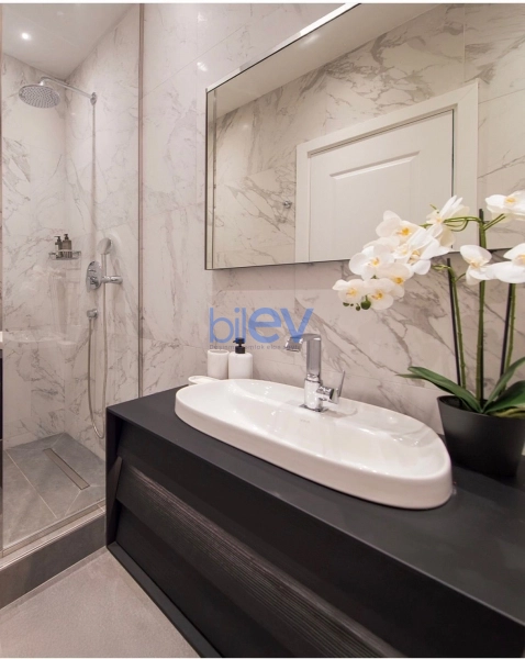 Aylıq Kirayə 3 otaqlı Yeni Tikili bina evi  101m², Bakı