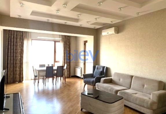 Aylıq Kirayə 2 otaqlı Yeni Tikili bina evi  120m², Bakı