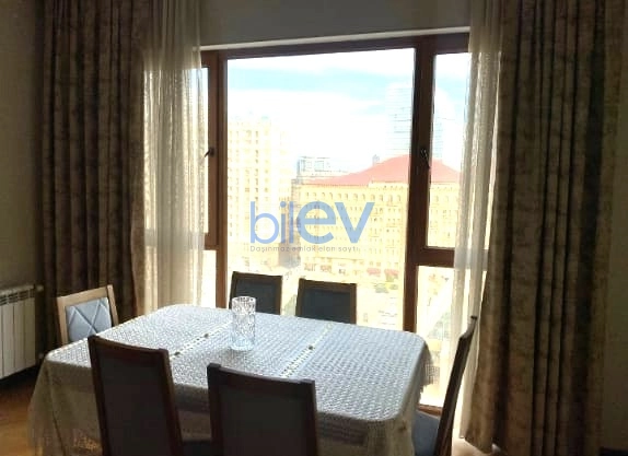 Aylıq Kirayə 2 otaqlı Yeni Tikili bina evi  120m², Bakı