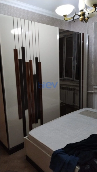 Aylıq Kirayə 3 otaqlı Köhnə Tikili bina evi  70m², Bakı