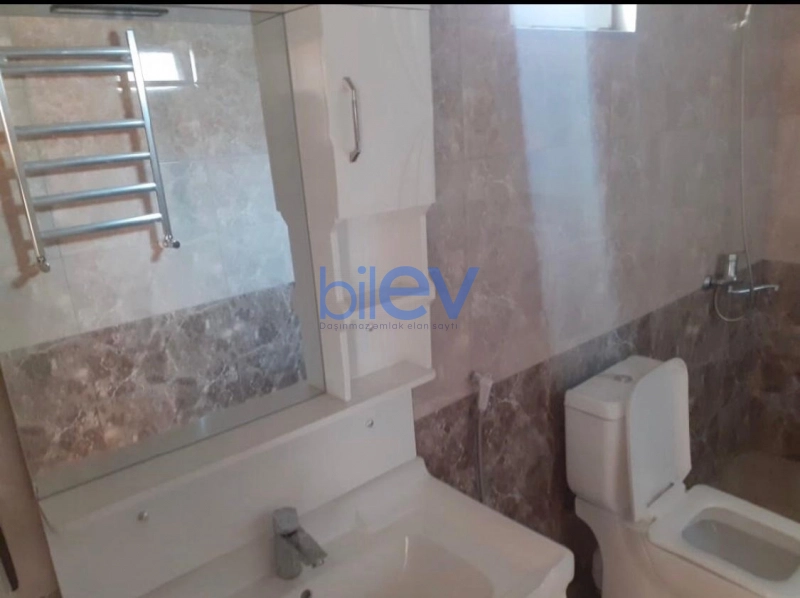 Aylıq Kirayə 4 otaqlı Həyət evi  100m², Bakı