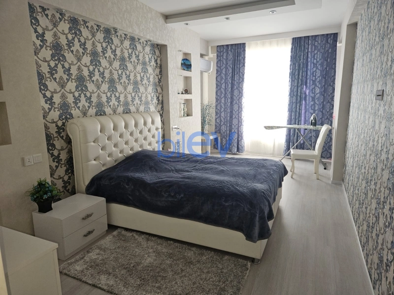Aylıq Kirayə 2 otaqlı Yeni Tikili bina evi  105m², Bakı