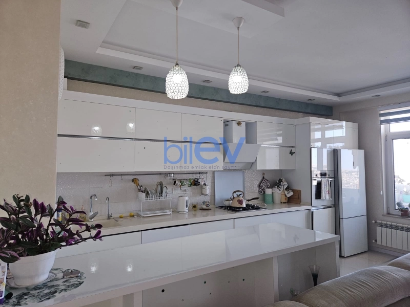 Aylıq Kirayə 2 otaqlı Yeni Tikili bina evi  105m², Bakı