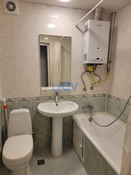 Aylıq Kirayə 2 otaqlı Köhnə Tikili bina evi  45m², Bakı