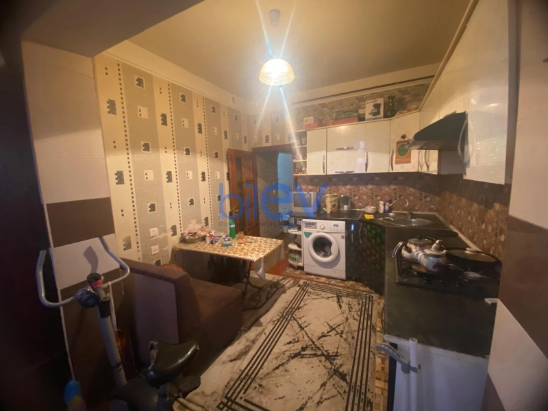 Satış 2 otaqlı Köhnə Tikili bina evi  65m², Bakı