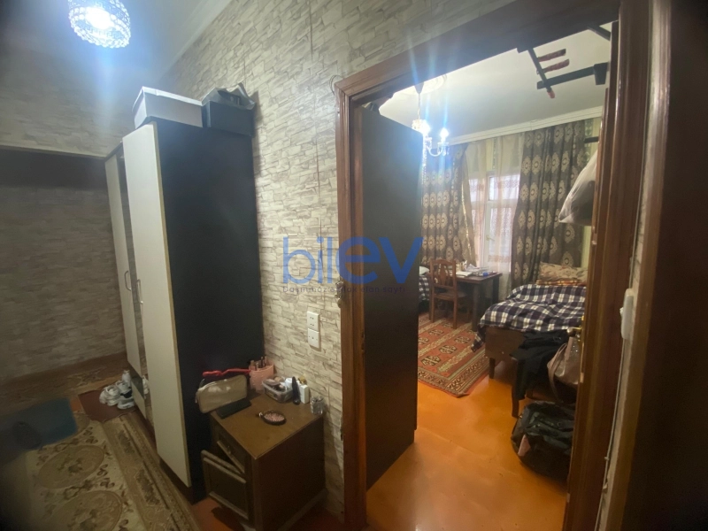Satış 2 otaqlı Köhnə Tikili bina evi  65m², Bakı