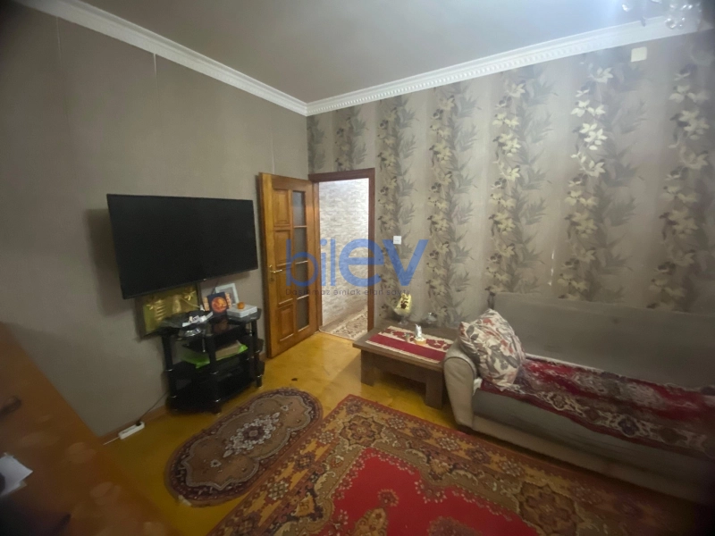 Satış 2 otaqlı Köhnə Tikili bina evi  65m², Bakı