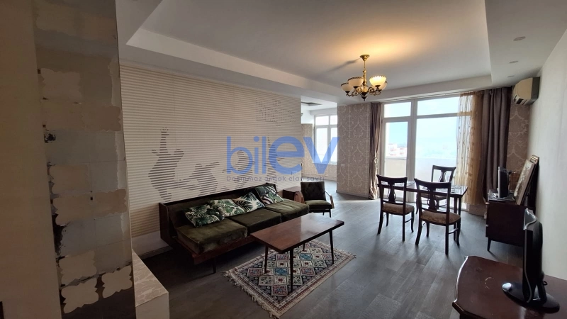 Aylıq Kirayə 2 otaqlı Yeni Tikili bina evi  90m², Bakı